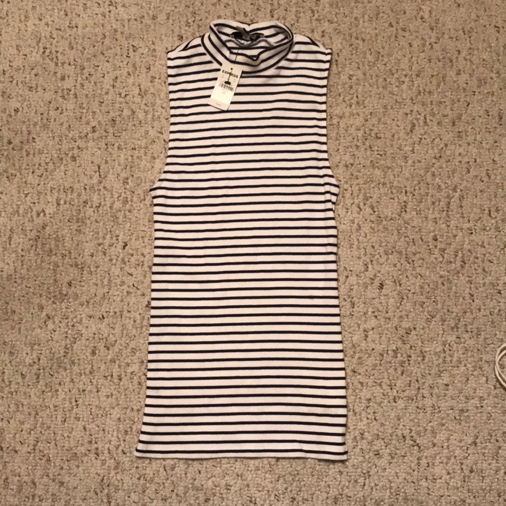 *Brand New* Fitted Ribbed Sleeveless Turtleneck